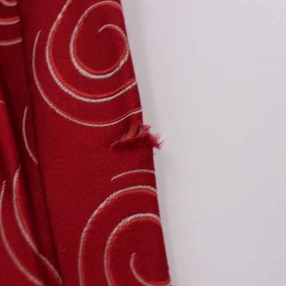 Gianfranco Ferre Red Swirl Print Silk Necktie - Picture 5 of 7